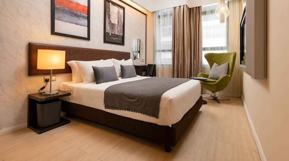 centrestage petaling jaya perfect host