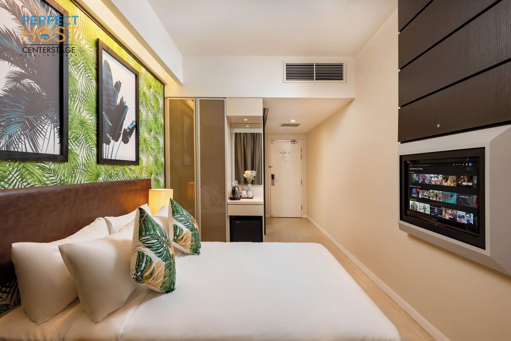 centrestage petaling jaya perfect host