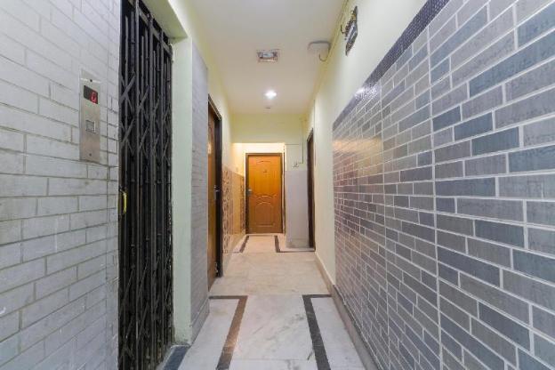 oyo home 78050 cozy studio collage square hotel maya international