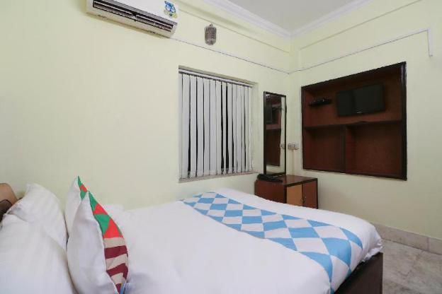 oyo home 78050 cozy studio collage square hotel maya international