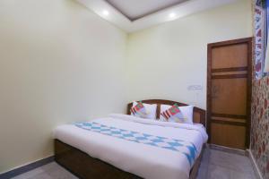 oyo home 78050 cozy studio collage square hotel maya international