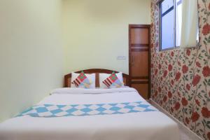 oyo home 78050 cozy studio collage square hotel maya international
