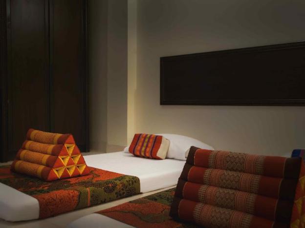 the phoenix hotel bangkok