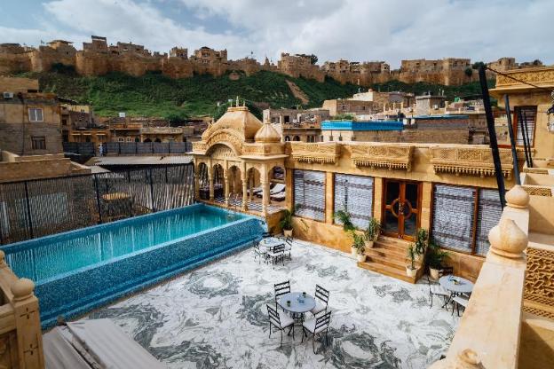 hotel grand khalifa