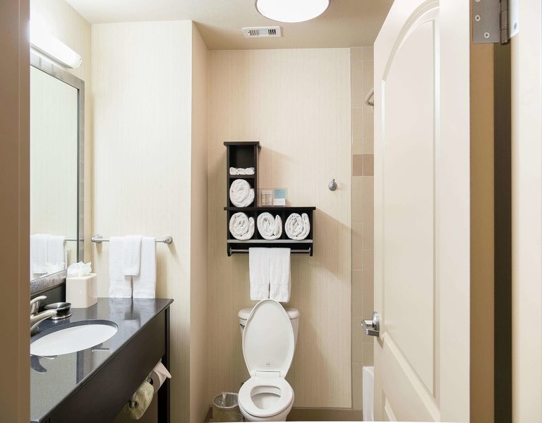 hampton inn and suites bay city tx