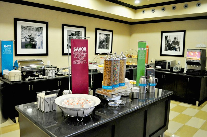 hampton inn and suites bay city tx