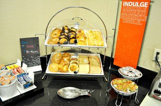 hampton inn and suites bay city tx