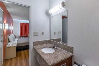 motel 6 beaverton or