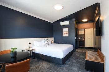 hotelmotel adelaide