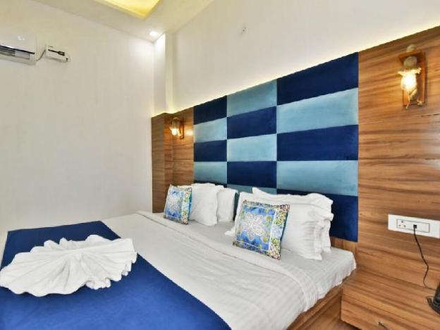 hotel sallow premium