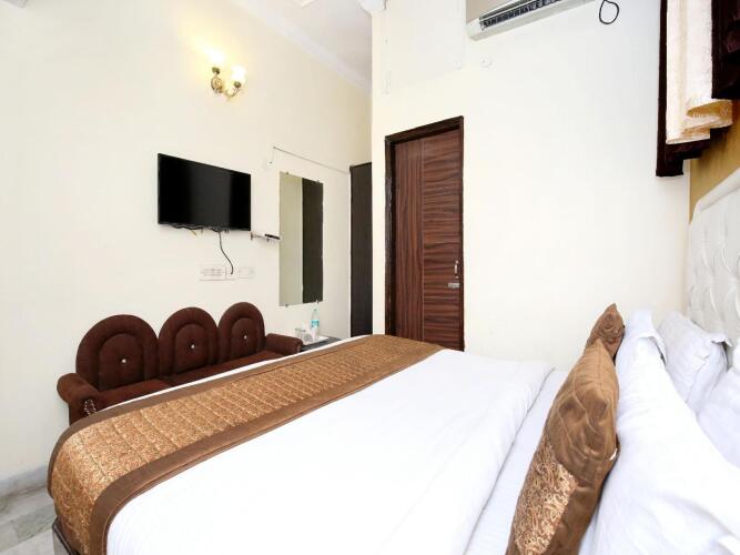 hotel sallow premium