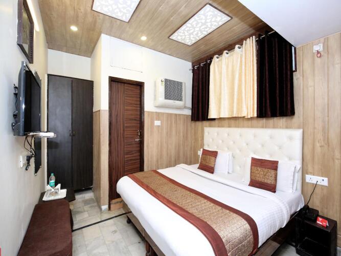 hotel sallow premium