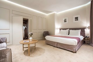 jump inn hotel belgrade