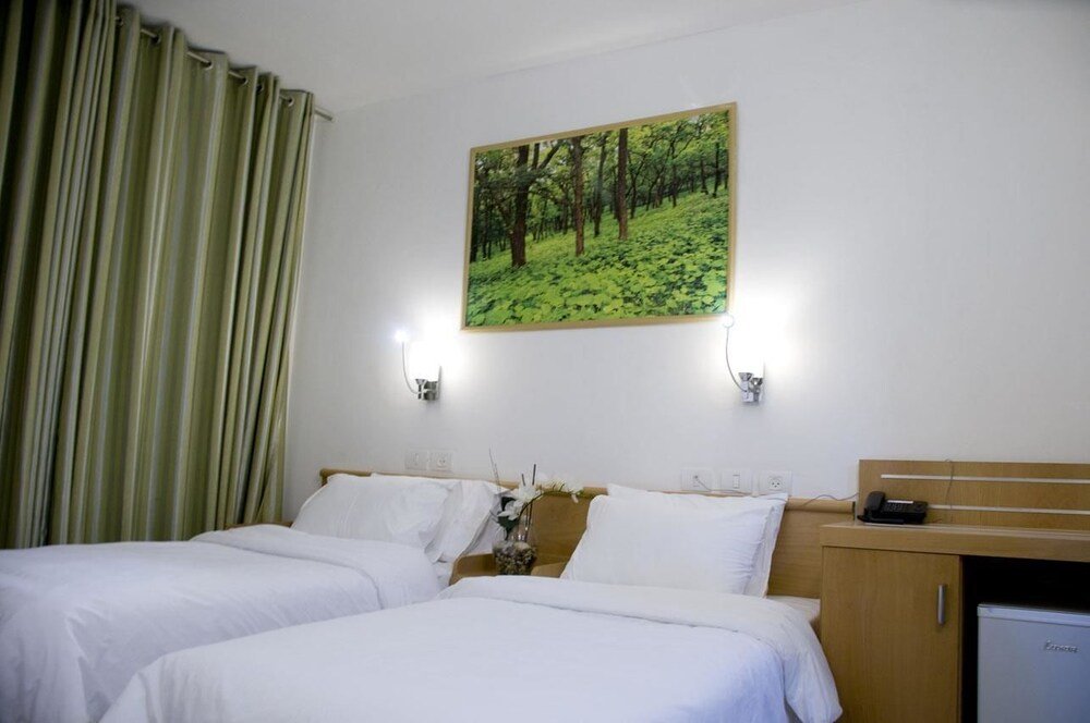ararat hotel