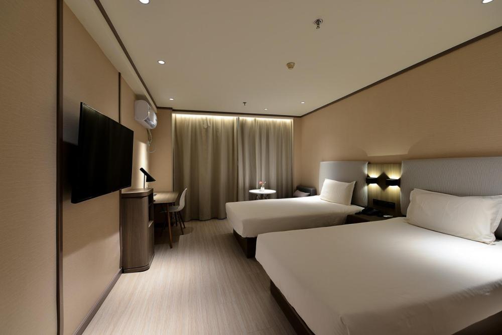 hanting hotel jiujiang xunyang road pedestrian str
