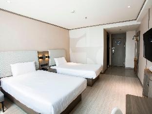 hanting hotel jiujiang xunyang road pedestrian str