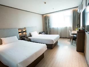 hanting hotel jiujiang xunyang road pedestrian str