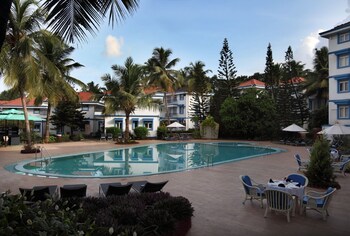 royal goan beach club royal palms