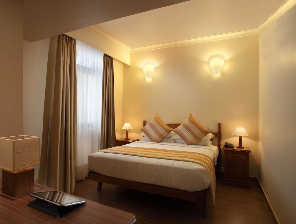 royal goan beach club royal palms