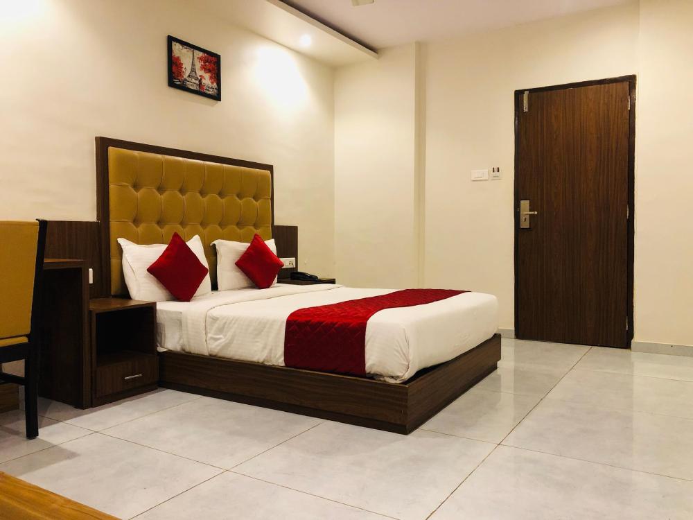 Royal Hometel Suites, Dahisar - Venue - Borivali - Kandivali -  Weddingwire.in