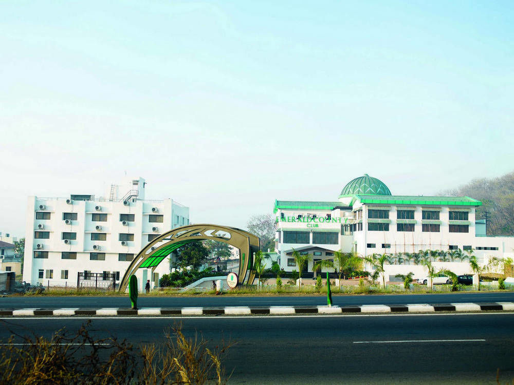 the emerald resort pune
