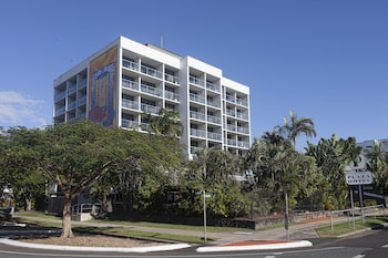cairns plaza hotel