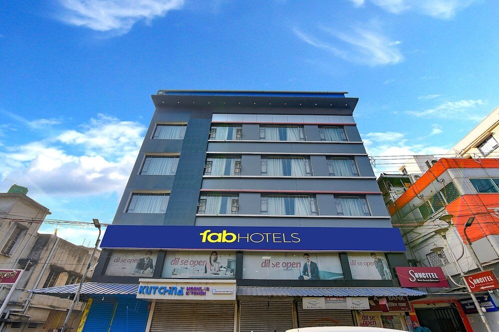 oyo townhouse 152 hotel suncitel airport