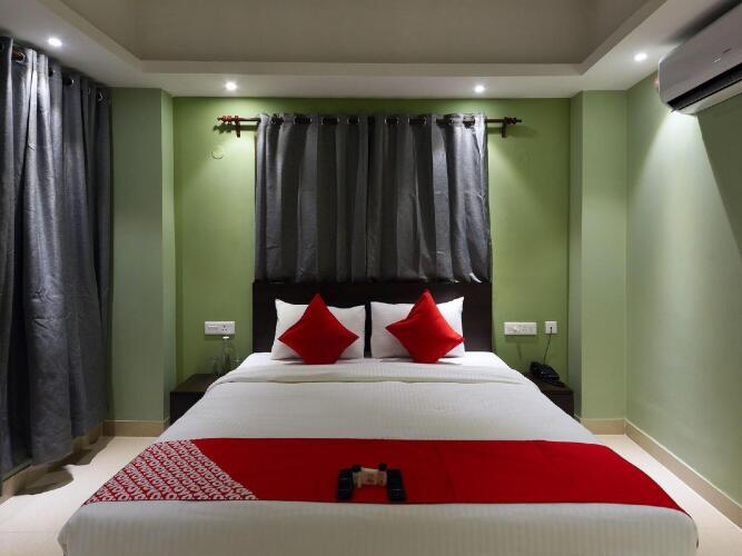 oyo townhouse 152 hotel suncitel airport