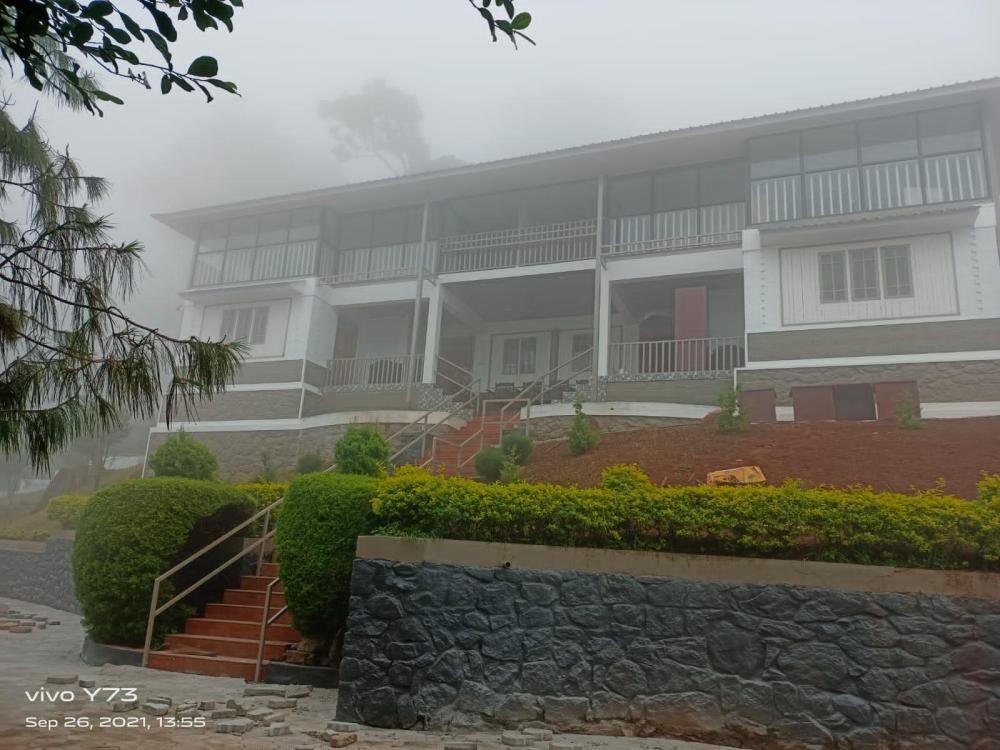 misty courtyard resort