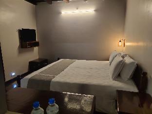 misty courtyard resort