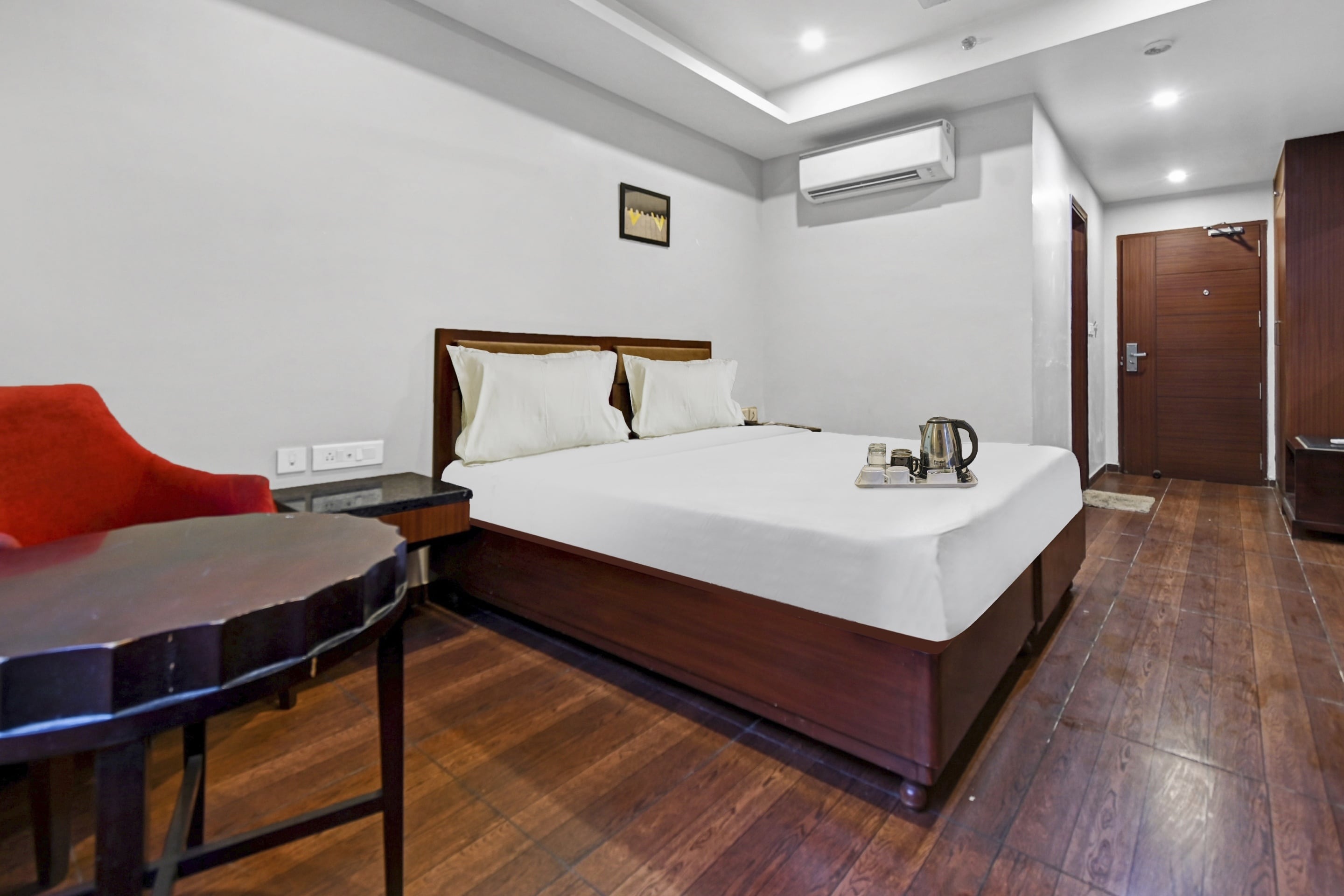 townhouse the grand