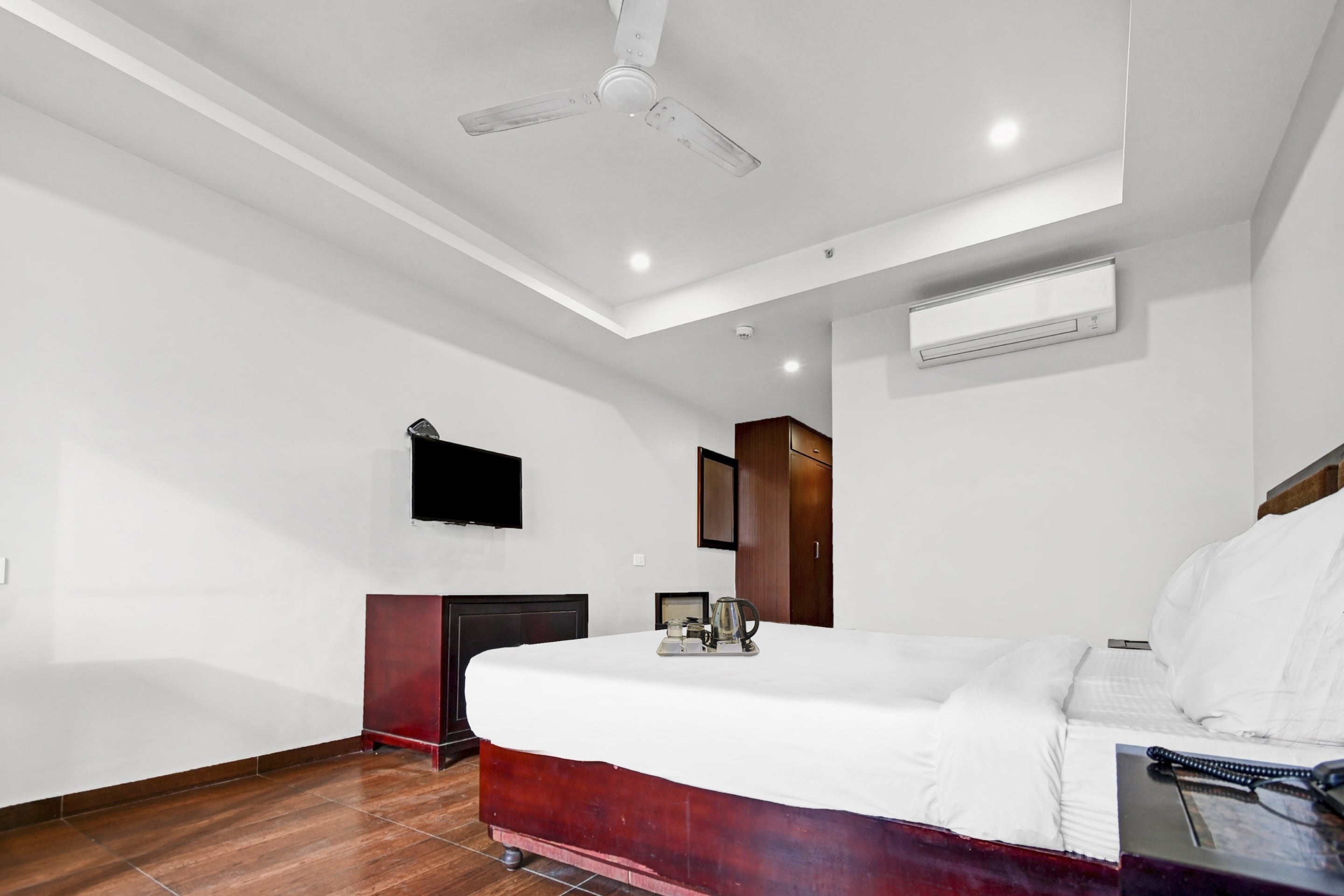 townhouse the grand