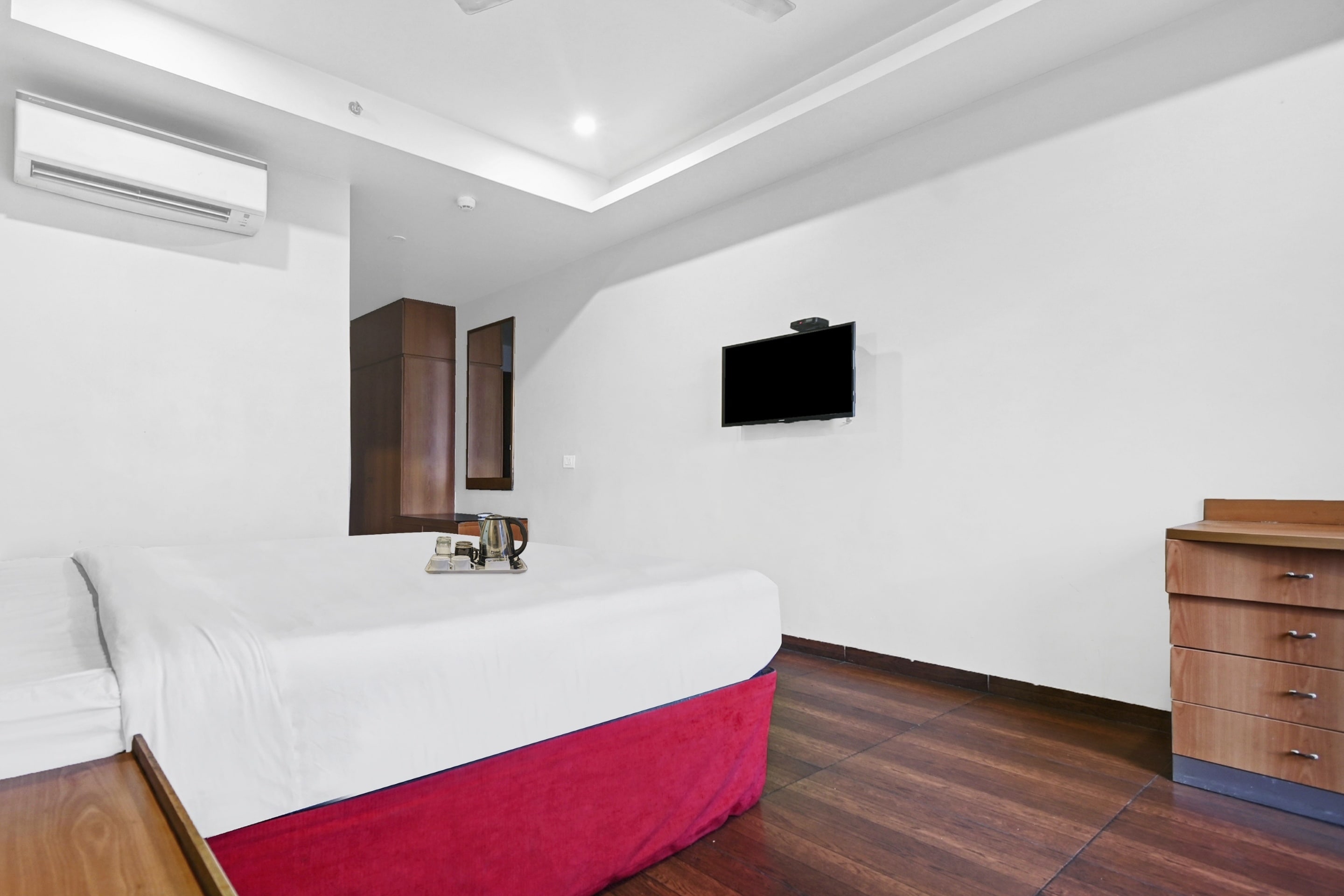 townhouse the grand