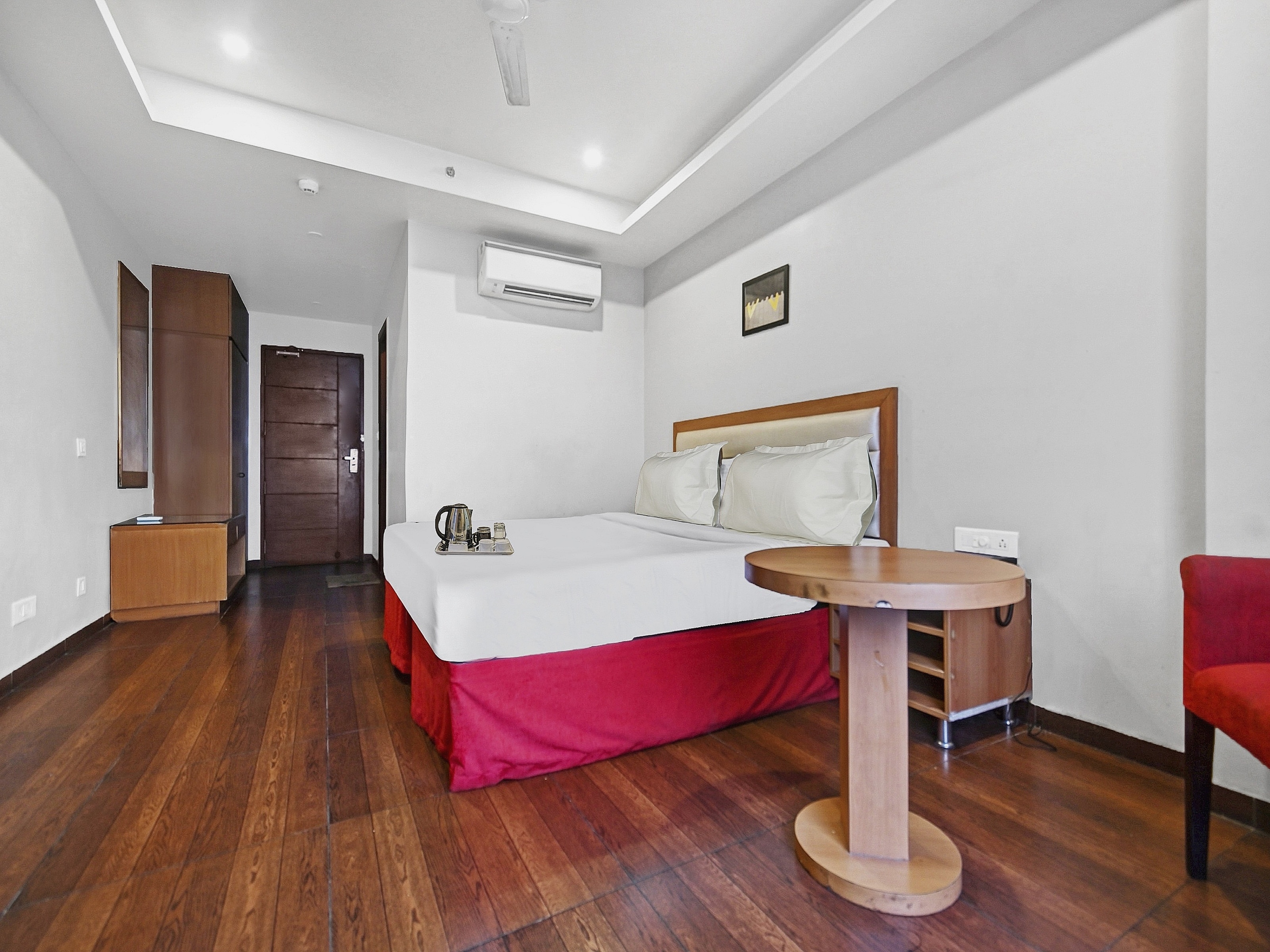 townhouse the grand