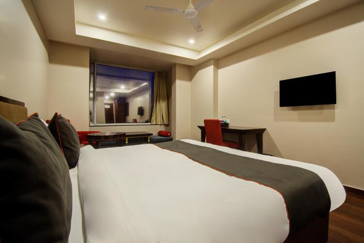 townhouse the grand