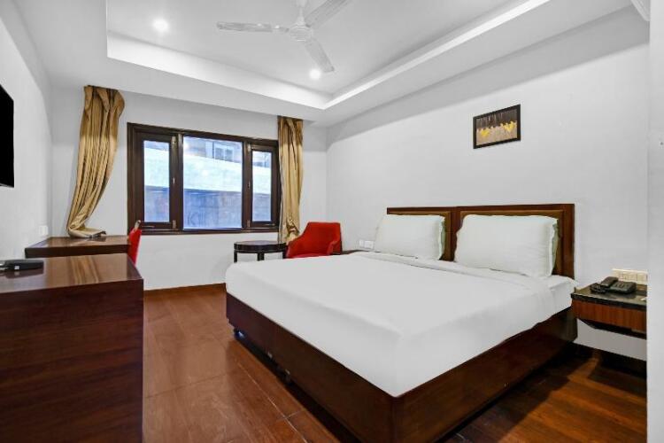 townhouse the grand