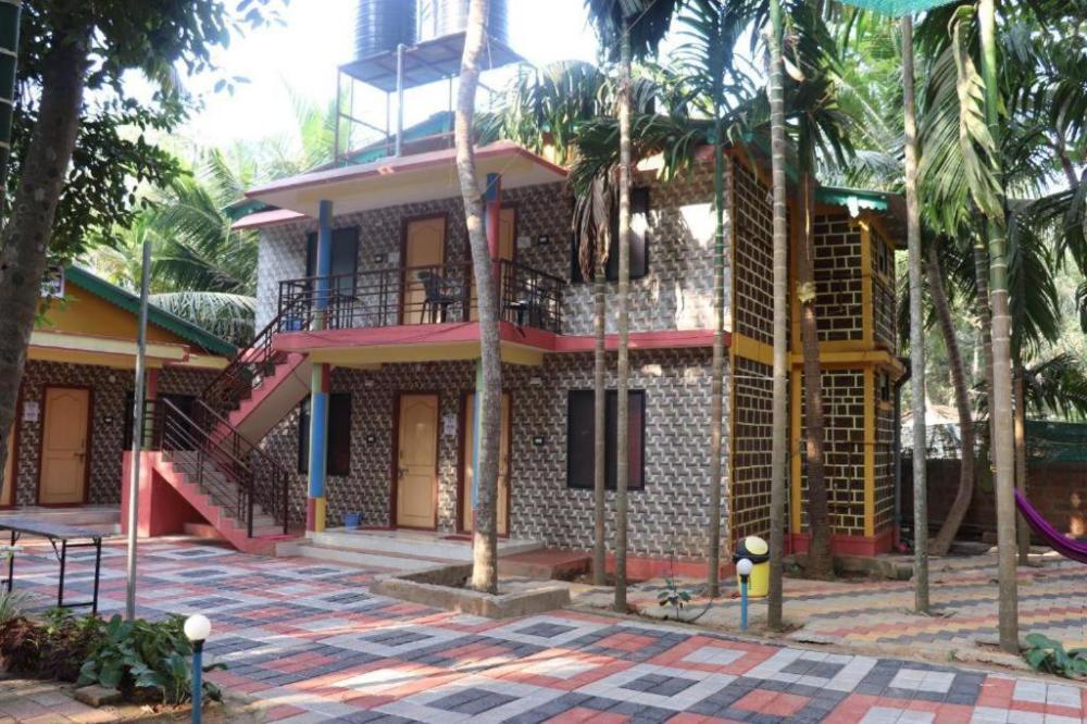 belaku farm house