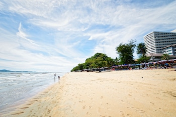 scandia beach hostel