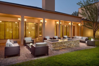 courtyard charlotte arrowood