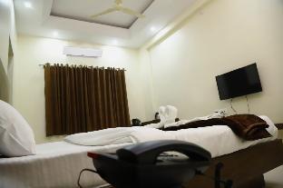 kanha hotel and resort