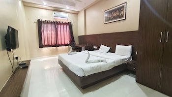 kanha hotel and resort