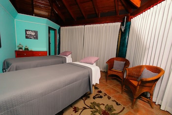 hotel villa acacia