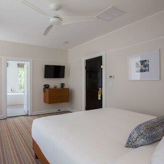 oakhurst inn at the university