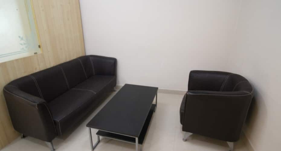 Hotel Davis Let,Diary Circle>>Bengaluru,2 star