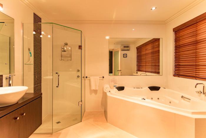 the beach house at bayside