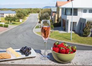 The Beach House At Bayside,Collingwood Park>>Albany,5 star