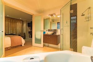 the beach house at bayside