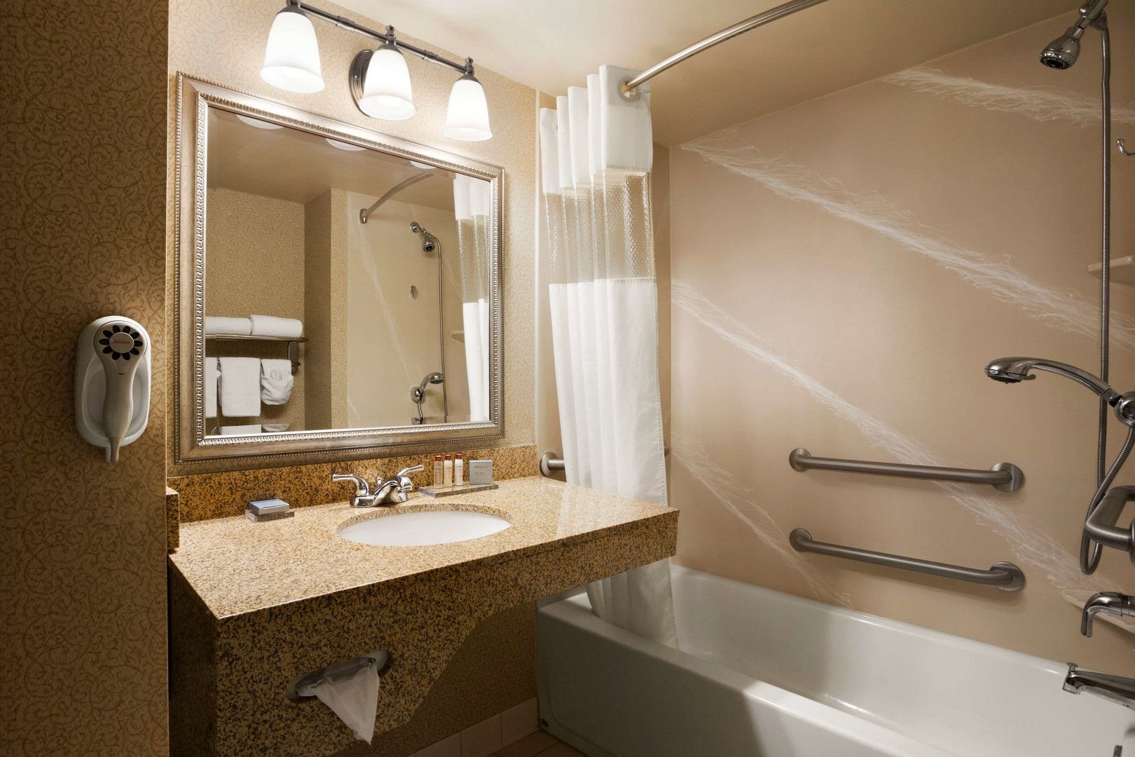 wingate by wyndham louisville east