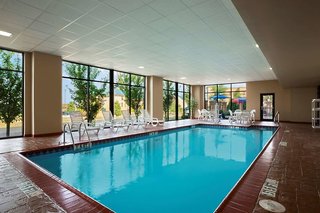 wingate by wyndham louisville east