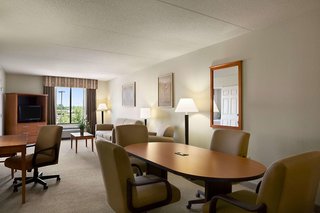 Wingate By Wyndham Louisville East,Jefferson County>>Douglass Hills,2.5 star